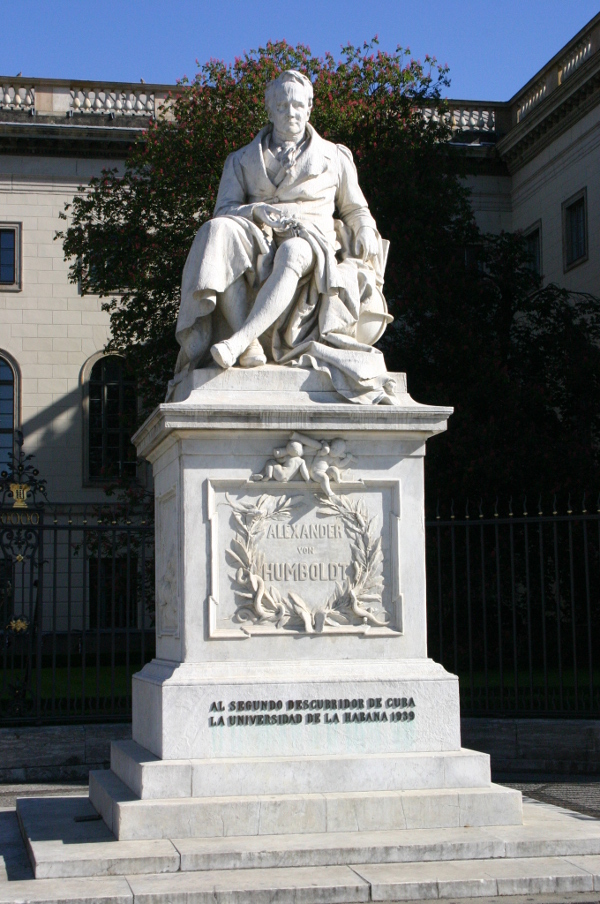 Alexander von Humboldt, Statue von Begas